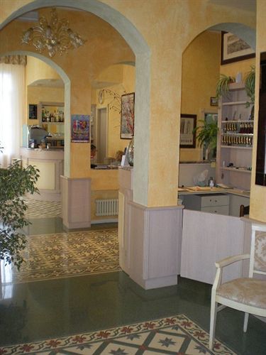Primavera Hotell Pisa